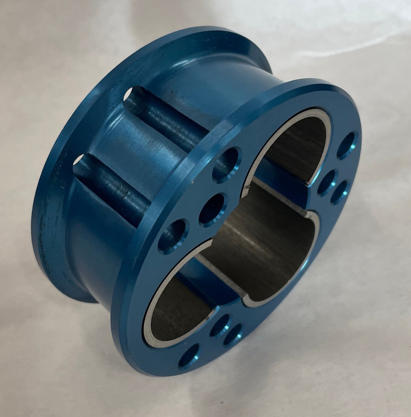 Van Diemen Aluminum tripod housing 94mm OD 40mm Thick - 0200206